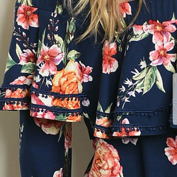 Floral Off The Shoulder Blouse - Picture 3 of 3